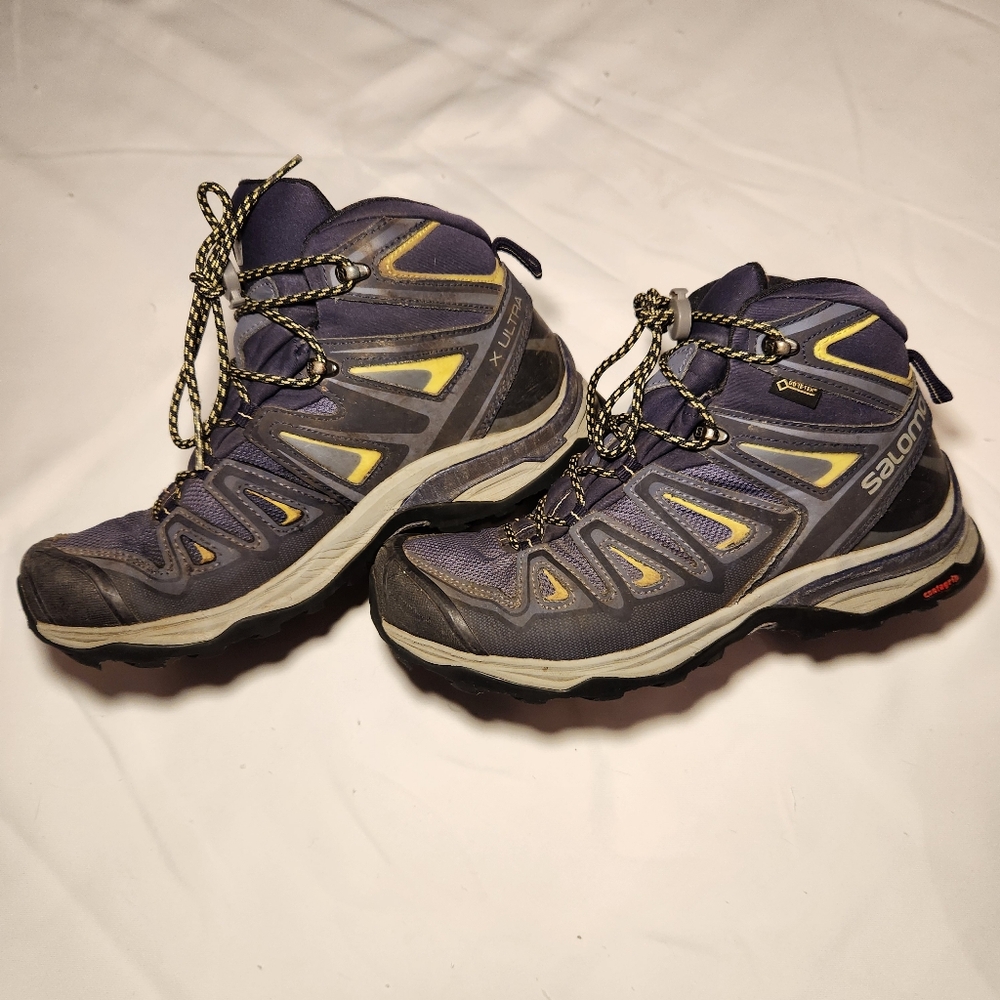 Salomon X Ultra Hiking Boots (Size 8)